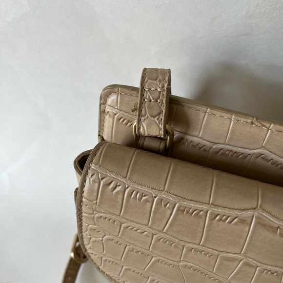 Penelope and Monica Cruz Carpisa Crossbody Bag - Picture 4 of 7